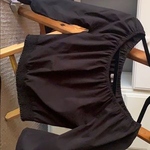 Cute black cropped shirt